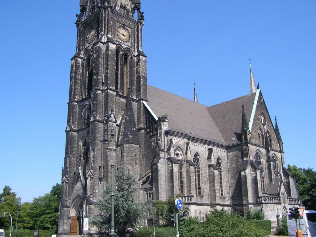 Berlin Mal Anders Erleben - Hier Tobt Das Leben Exterior photo